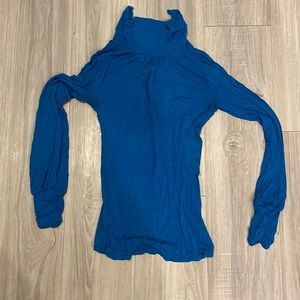 Estam Women’s Blue turtleneck size small